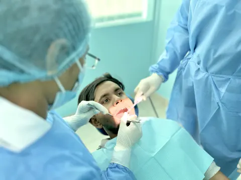 Tooth Extraction in Al Ain – 2